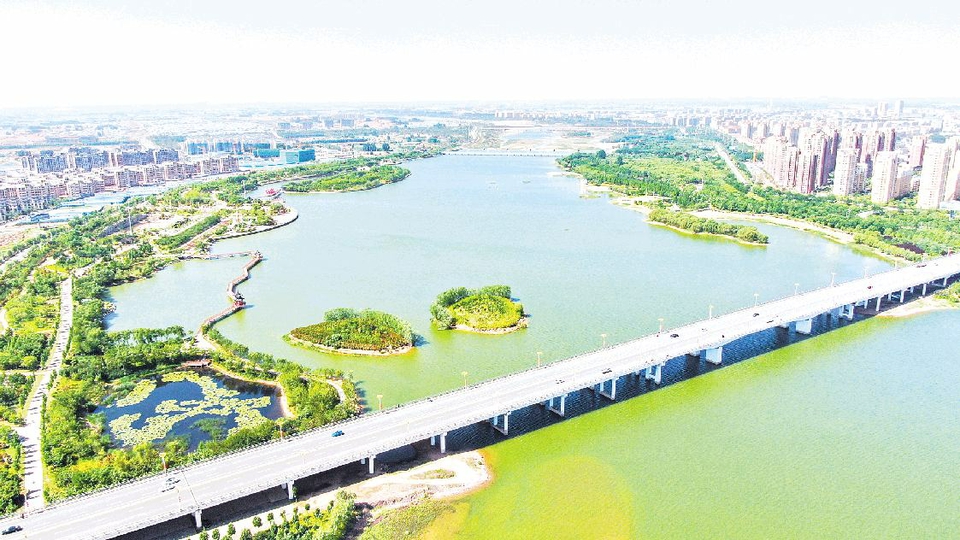 图为5月21日记者航拍的莒县沭河国家湿地公园.